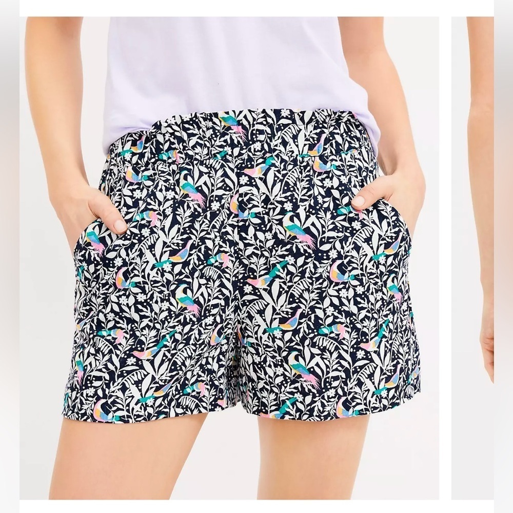 Loft Bird Print Fluid Pull On Linen Blend Shorts